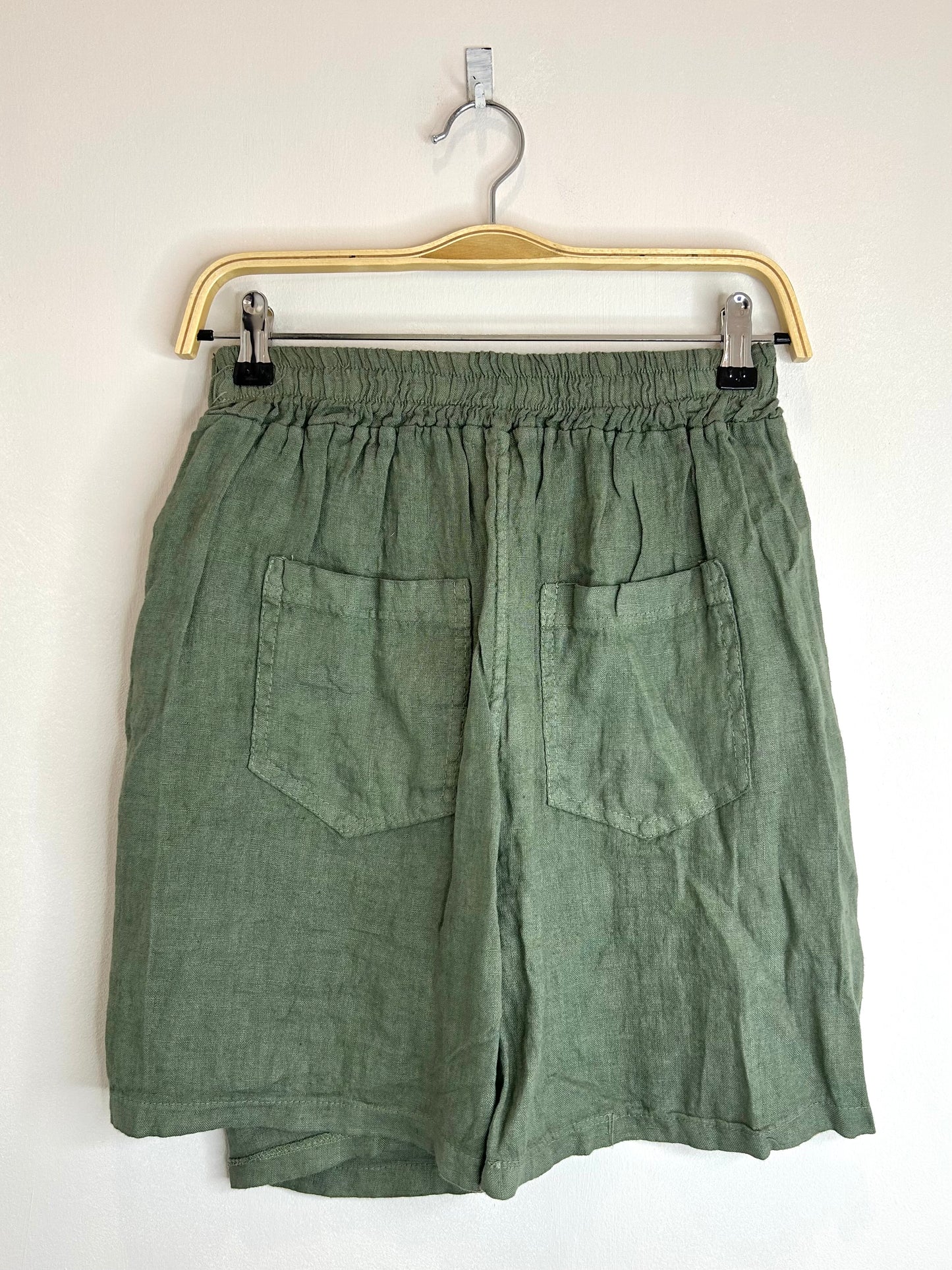 Pantalón bermuda Lino