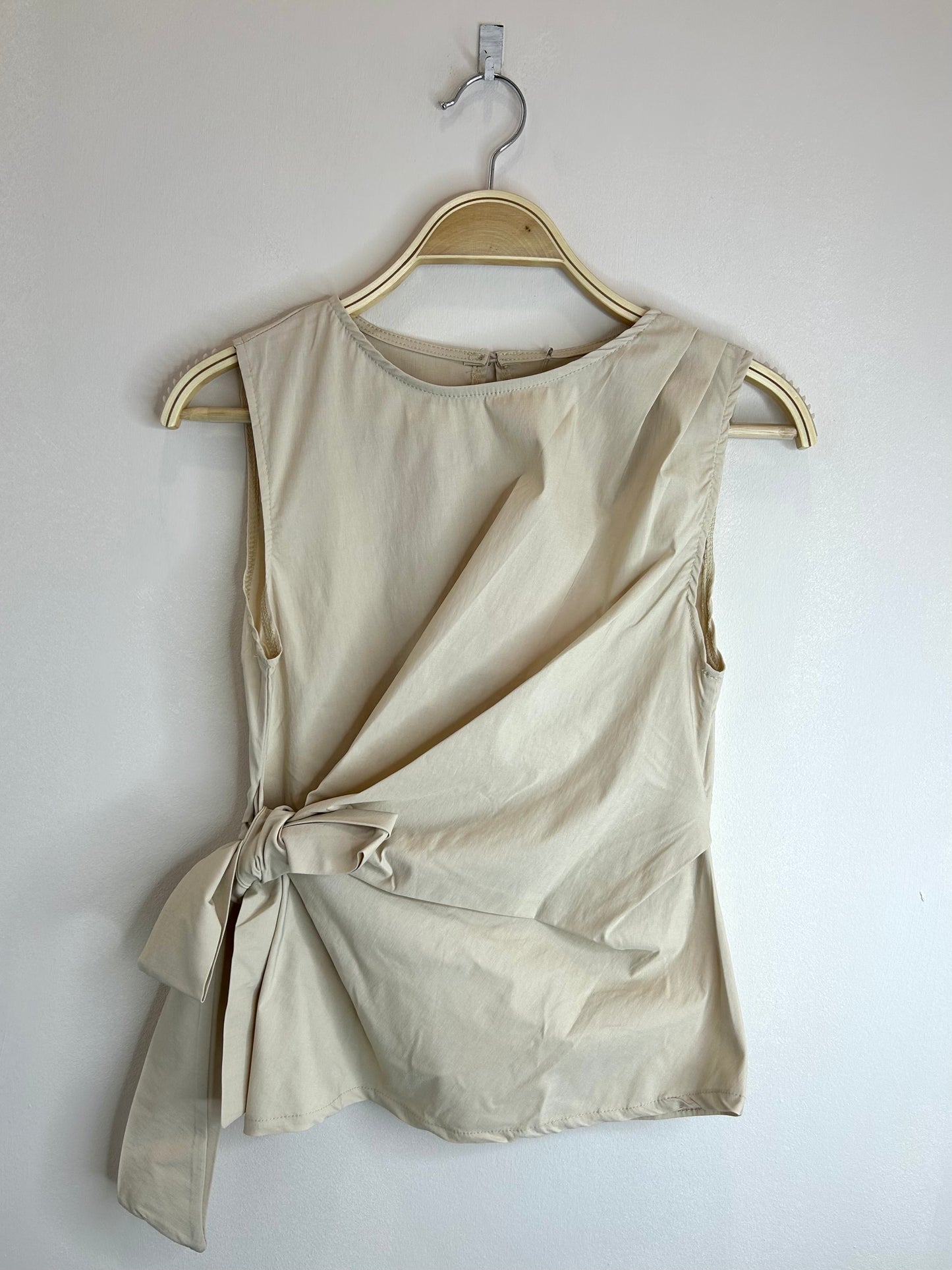 Camiseta tirantes Pétalo