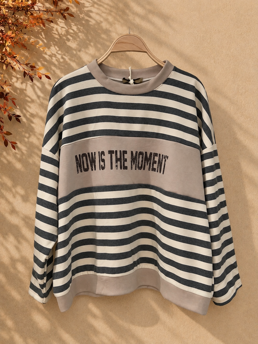 Sudadera Now is the Moment