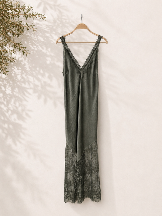 Vestido Raso Encaje