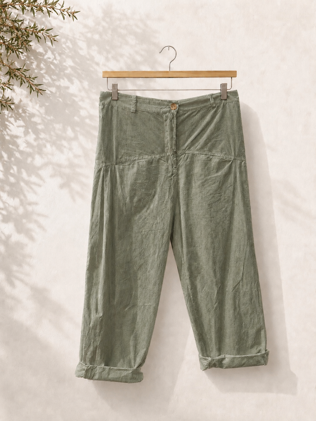 Pantalón recto bolsillos delanteros